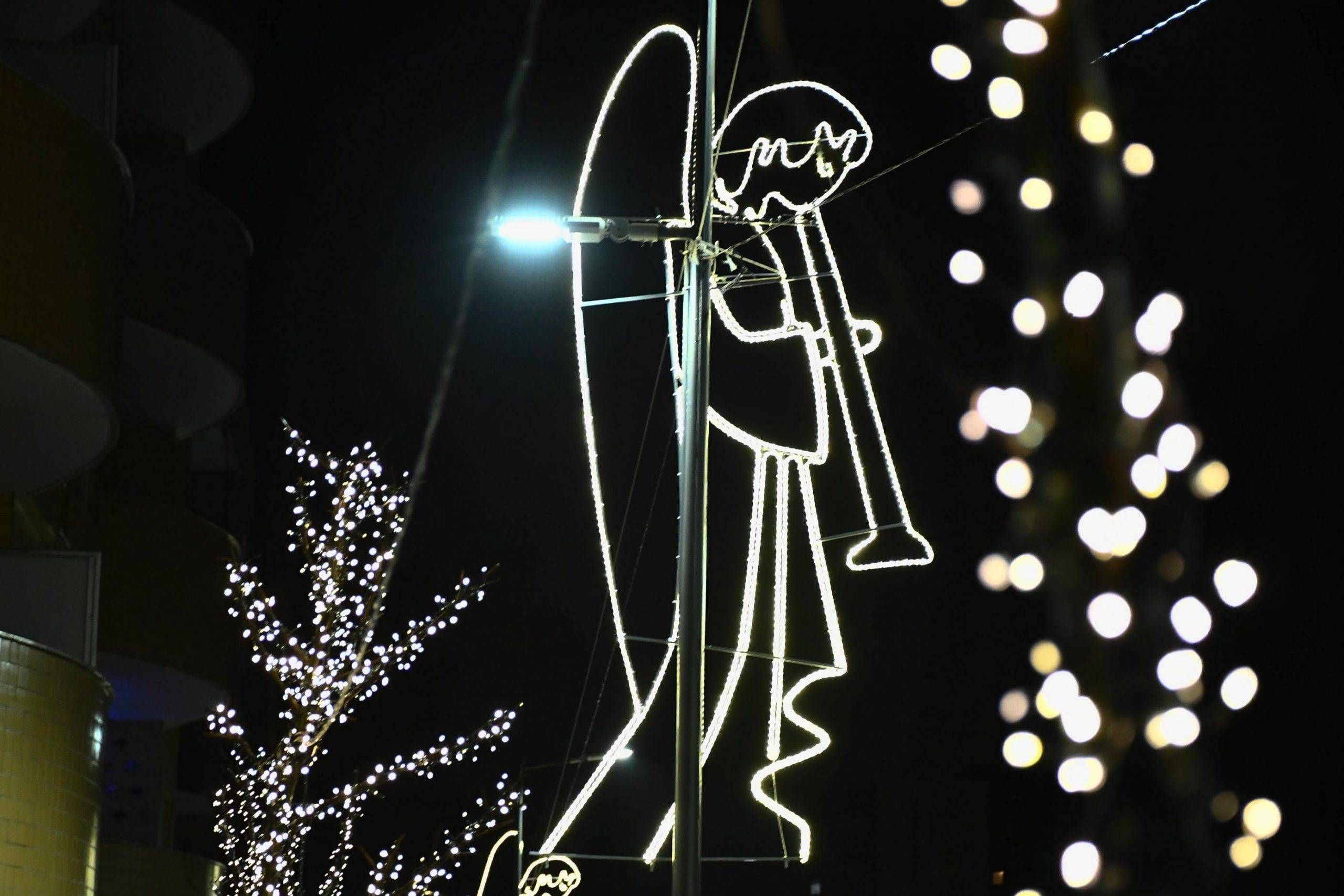 Galeria de Fotos - Luzes de Natal iluminam Gondomar